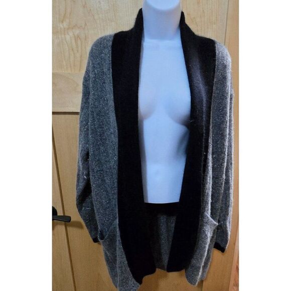 Cozy Oversized Shawl Collar Gray & Black Cardigan Sweater With Pockets For Women - Picture 7 of 8